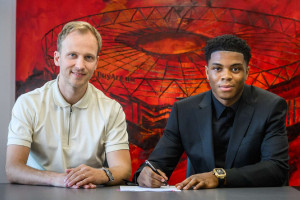 OFICJALNIE: Z Manchesteru City do Bayeru Leverkusen. Młody skrzydłowy zmienił klub