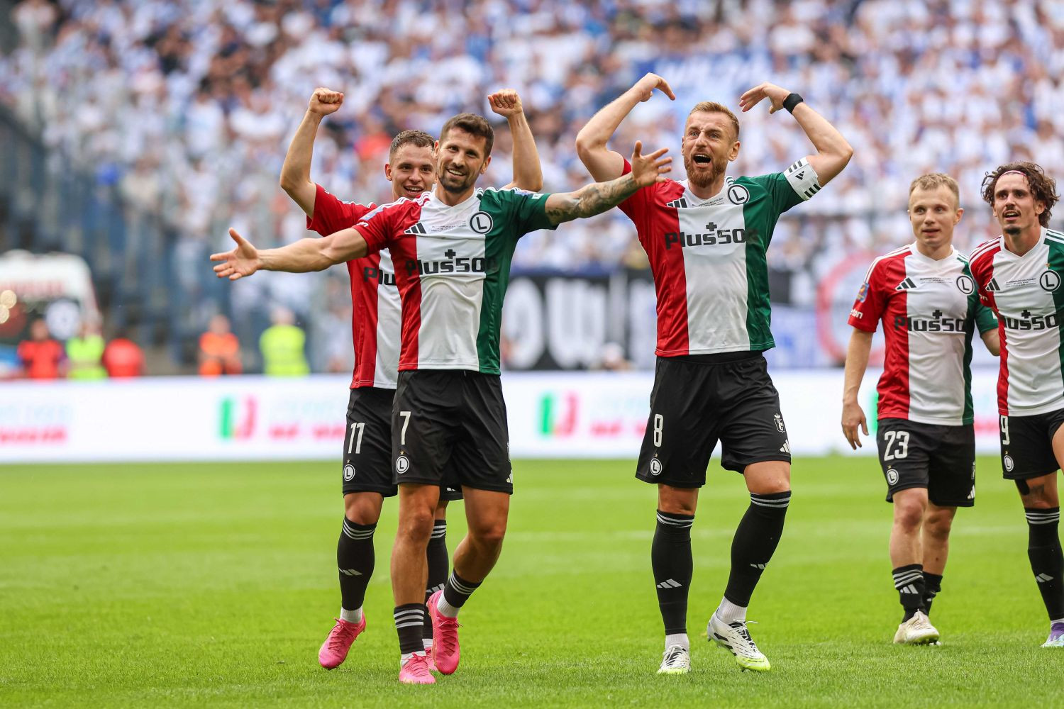 Legia Warszawa finalizuje tajemniczy transfer. To nie wszystko