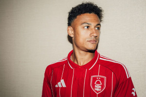 OFICJALNIE: Nottingham Forest przebiło SSC Napoli. Transferowy rekord odłożony w czasie