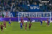 Tak strzela Jacek Krzynówek? Kamil Grosicki? Nie, to Dominik Kun [WIDEO]