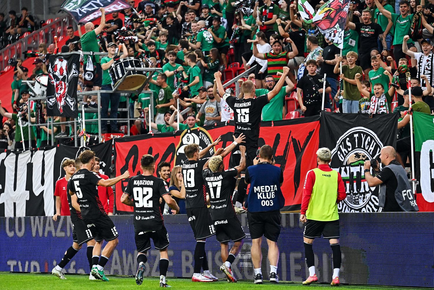 Kibice GKS-u Tychy zwrócili się do fanów Wisły Kraków. Jest transparent [FOTO]