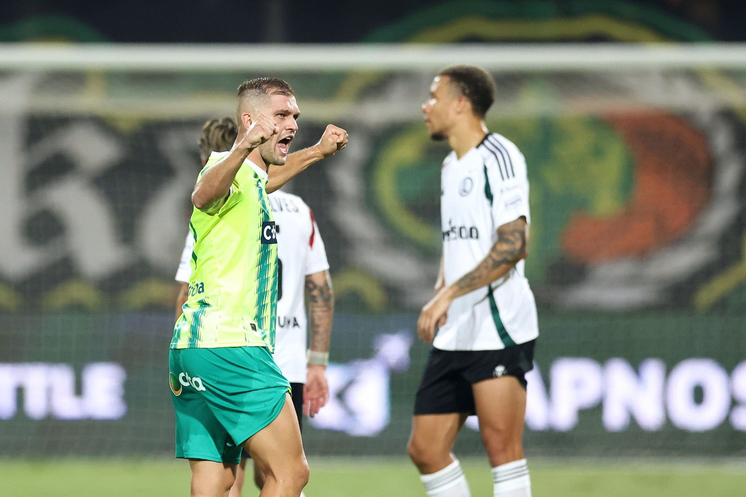Gol Karola Angielskiego. Legia Warszawa przegrała na Cyprze [WIDEO]