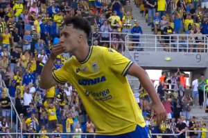 Strzelił pięknego gola Pogoni Szczecin i zrobił to. Małe pozdrowienia [WIDEO]