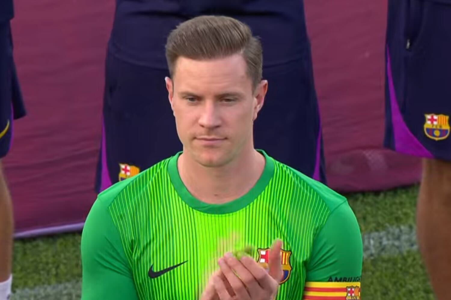 To nie tak powinno wyglądać. FC Barcelona zaprezentowała dwóch zawodników z tym samym numerem