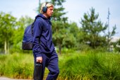 2,5 miliona funtów. Lech Poznań ma rywala w walce o napastnika