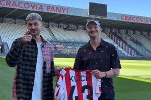 OFICJALNIE: Mateusz Klich z wielkim powrotem! Przywitanie po „parysku” [WIDEO]