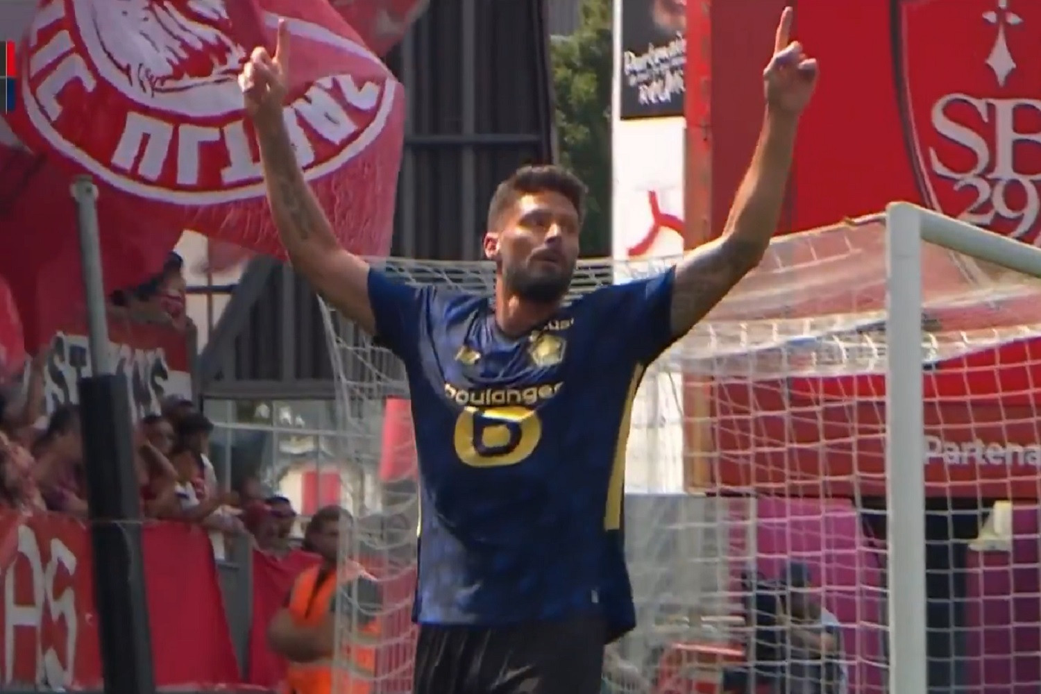 Olivier Giroud wszedł z buta do Ligue 1. Radosław Majecki skapitulował [WIDEO]