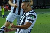 Były gracz Górnika Zabrze efektowanie przywitał się z kibicami w nowym klubie [WIDEO]