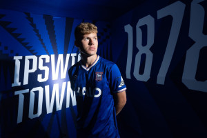 Ipswich Town szalej na finiszu okna. Spadkowicz pobił rekord transfery Championship [OFICJALNIE]
