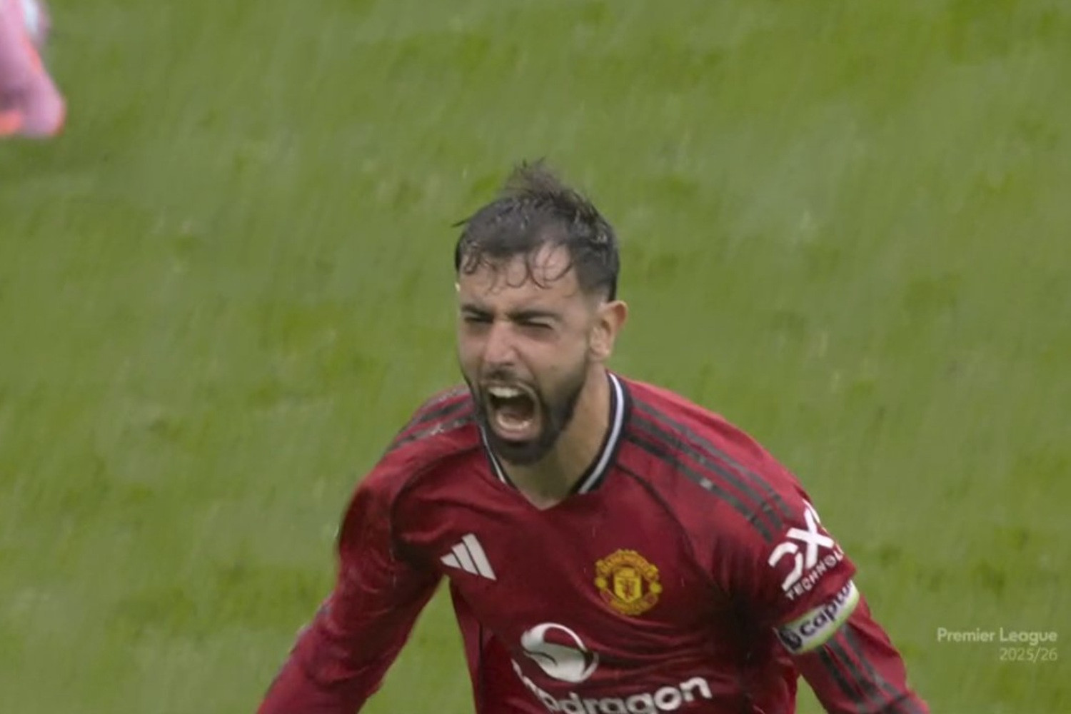 Wyszarpali to! Manchester United z pierwszą wygraną w Premier League [WIDEO]