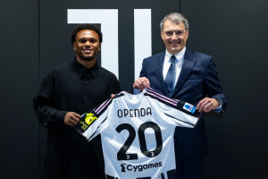 OFICJALNIE: Loïs Openda sfinalizował głośny transfer. Opcja wykupu za ponad 40 milionów euro