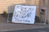 Kibice Newcastle United z jasnym przekazem do Alexandra Isaka. Teraz mają nowego „Geordie'ego”