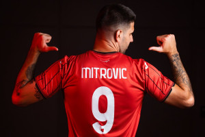 OFICJALNIE: Głośny transfer na Bliskim Wschodzie. Aleksandar Mitrović podpisał wielki kontrakt