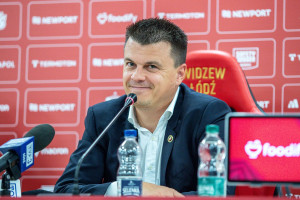 Delegacja Widzewa Łódź ruszyła dopiąć transfer jeszcze jednego napastnika