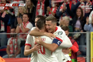 Robert Lewandowski podwyższa prowadzenie reprezentacji Polski. Asysta... byłego kapitana [WIDEO]
