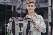 Skreślony przez lidera Ekstraklasy zawodnik znalazł nowy klub. Powrót do przeszłości [OFICJALNIE]