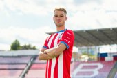 Łączony z Rakowem Częstochowa 20-latek znalazł nowy klub [OFICJALNIE]