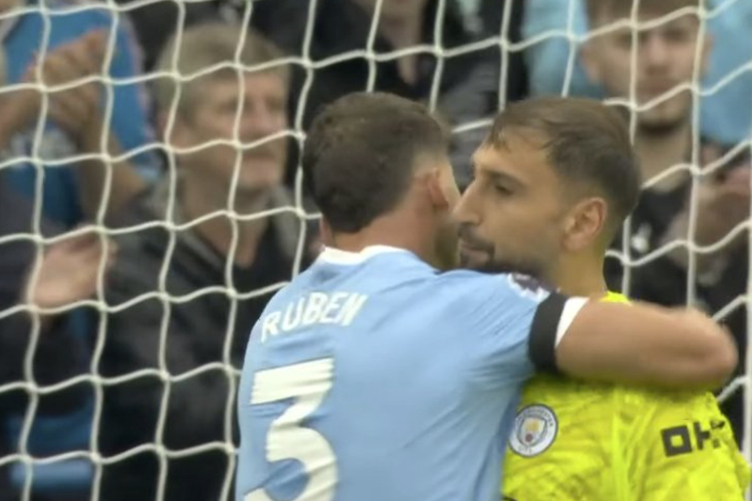 Manchester jest niebieski! Derby dla piłkarzy Pepa Guardioli [WIDEO]