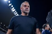Gwiazdor FC Barcelony wyrzucony na ławkę przez Hansiego Flicka! Podpadł Niemcowi