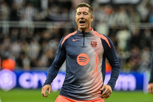 FC Barcelona zwycięska w meczu z Realem Oviedo. Robert Lewandowski bohaterem [WIDEO]