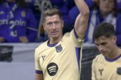 Robert Lewandowski na ratunek! Tak strzelił trzeciego gola w tym sezonie [WIDEO]
