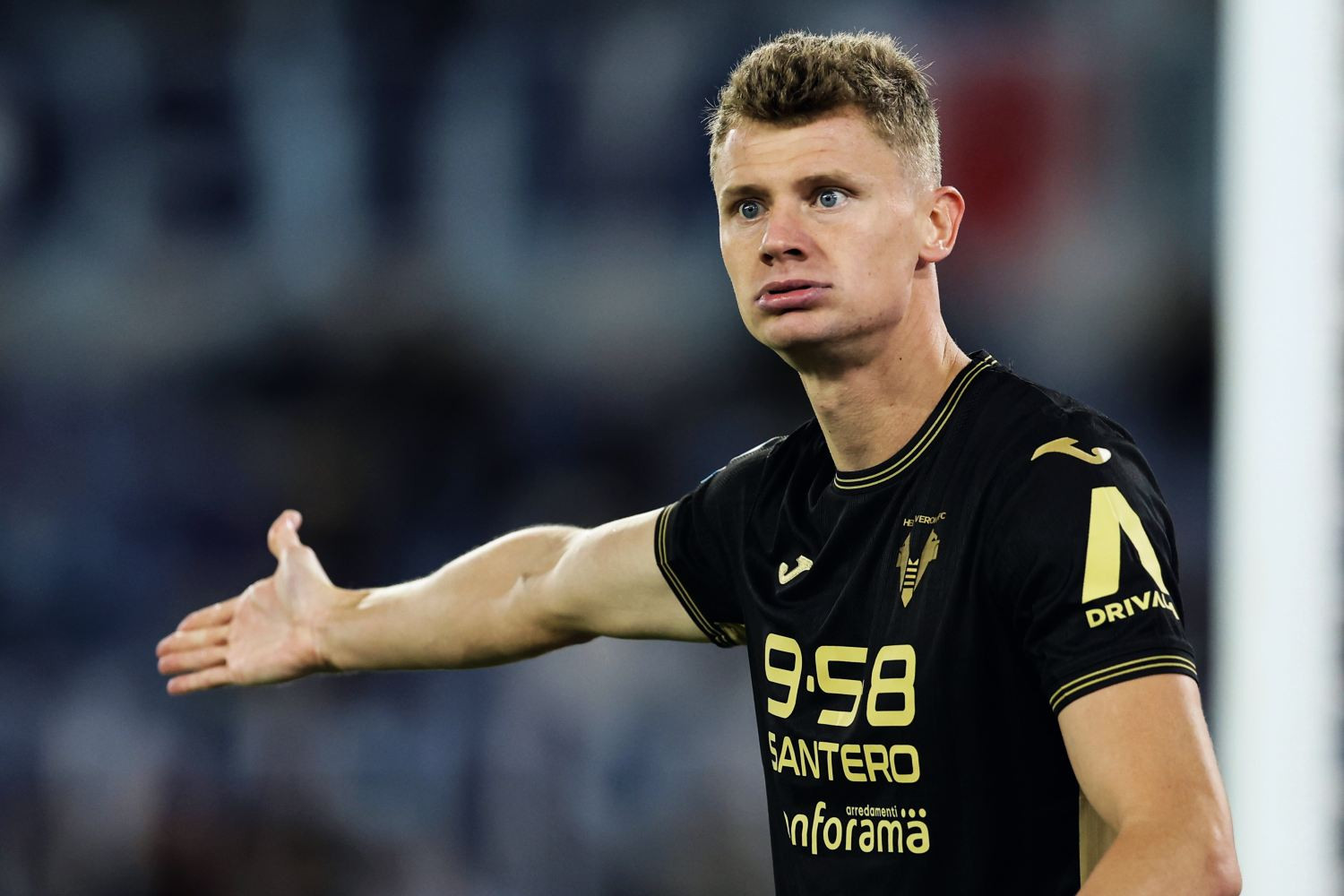 Paweł Dawidowicz zmienił zdanie! Negocjuje zaskakujący transfer