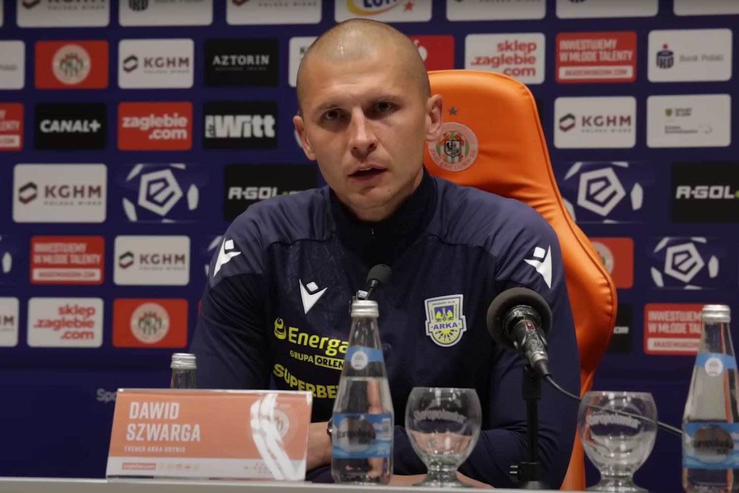 Dawid Szwarga podpalił po porażce Arki Gdynia. „Nominacja do najgłupszej wypowiedzi kolejki” [WIDEO]