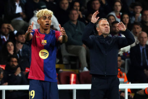 Lamine Yamal wrócił do pełni sił? Hansi Flick ostrzega