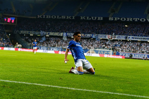 Rekord mniej więcej razy dwa. Wskazówka w sprawie ważnego ruchu dla Lecha Poznań