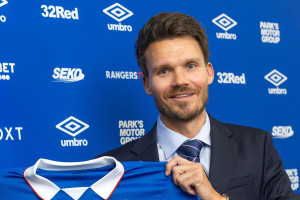 OFICJALNIE: A jednak dał się przekonać. To nowy trener Rangers FC