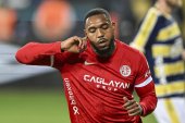 OFICJALNIE: Britt Assombalonga wrócił do Anglii. To drugi głośny transfer w League Two