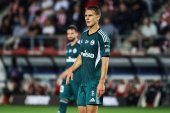 Dowiedział się przy autobusie, że nie jedzie na mecz? Legia Warszawa zareagowała