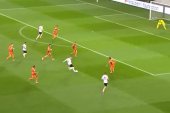 Co za trafienie Rafała Augustyniaka! Legia Warszawa prowadzi w Krakowie [WIDEO]