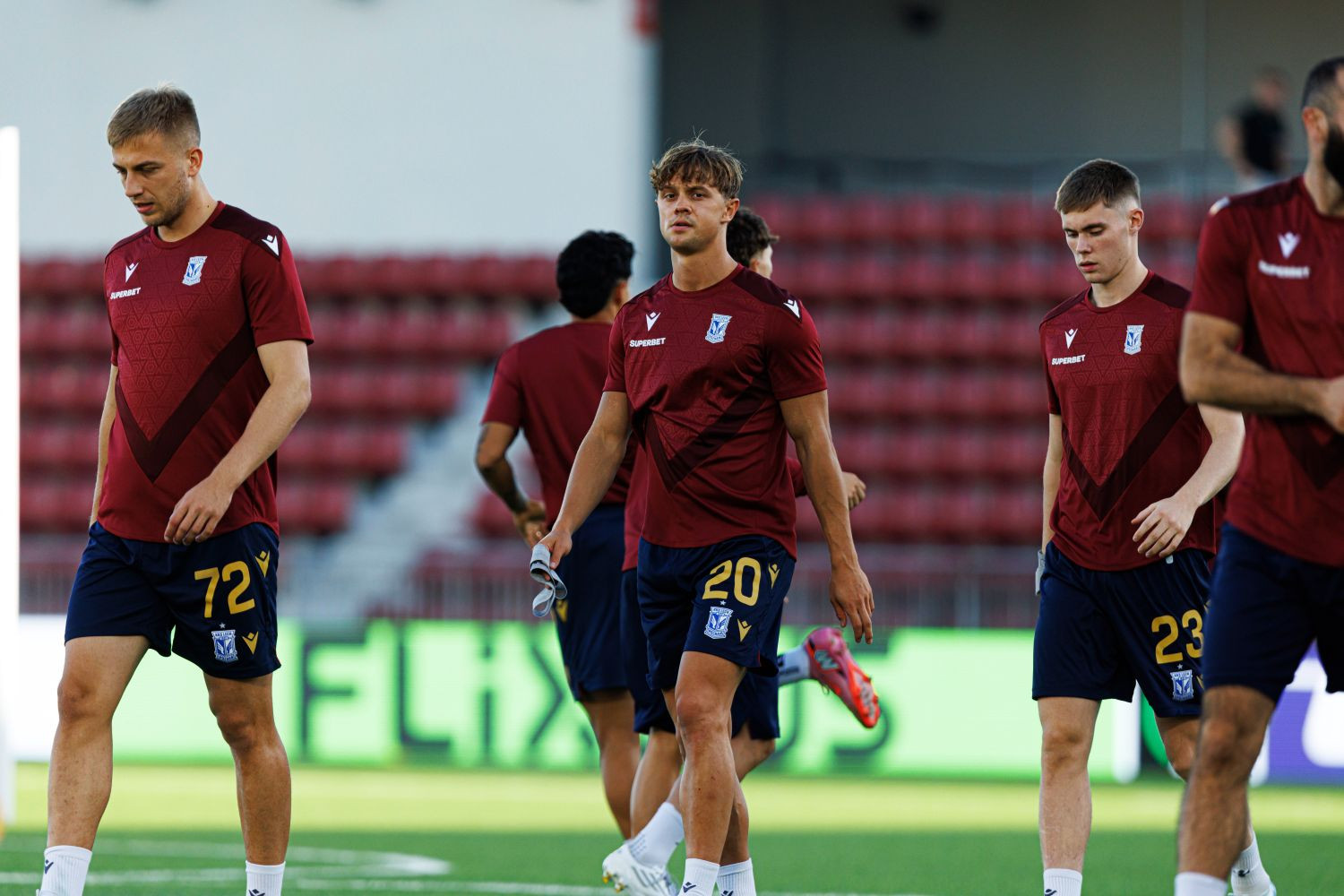 „To parodia piłkarza. Koszmarny”. Ten transfer Lecha Poznań to na razie spore rozczarowanie