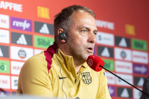 Tryb samobiczowania. Hansi Flick podsumował wpadkę FC Barcelony w Lidze Mistrzów