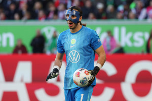 OFICJALNIE: Kontuzja Kamila Grabary. VfL Wolfsburg odpadł z Pucharu Niemiec