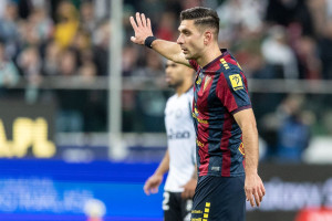 POTWIERDZONE: Tyle Efthymios Koulouris zarabiał w Pogoni Szczecin