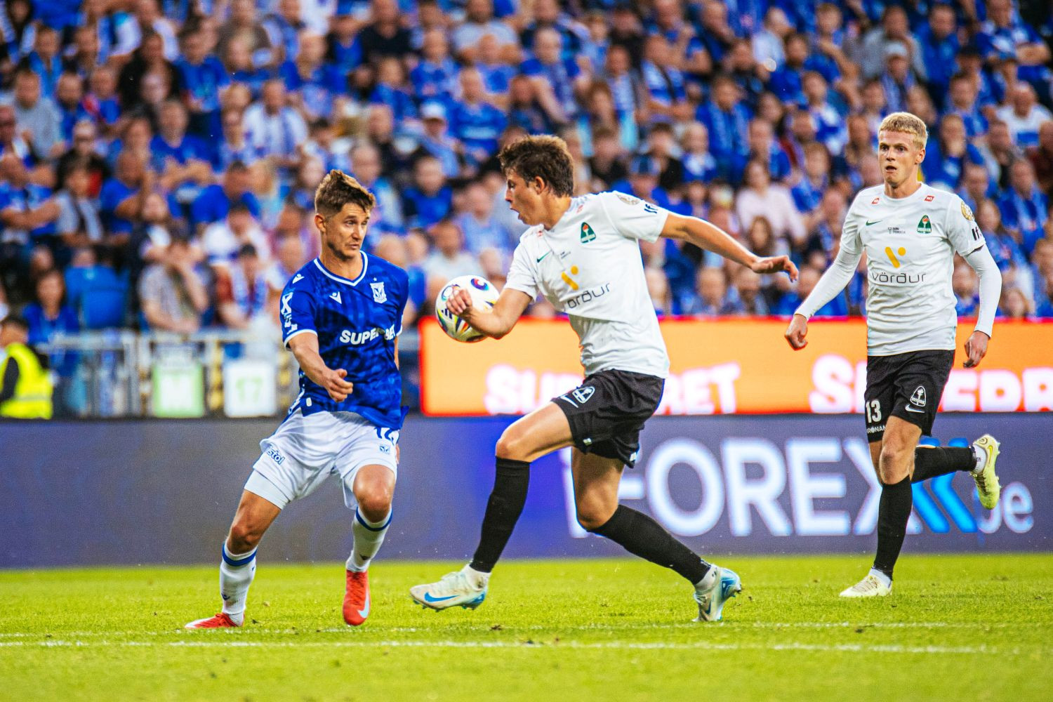 Gracz Lecha Poznań wysyła niepokojące sygnały. „Dzieje się z nim coś niedobrego”