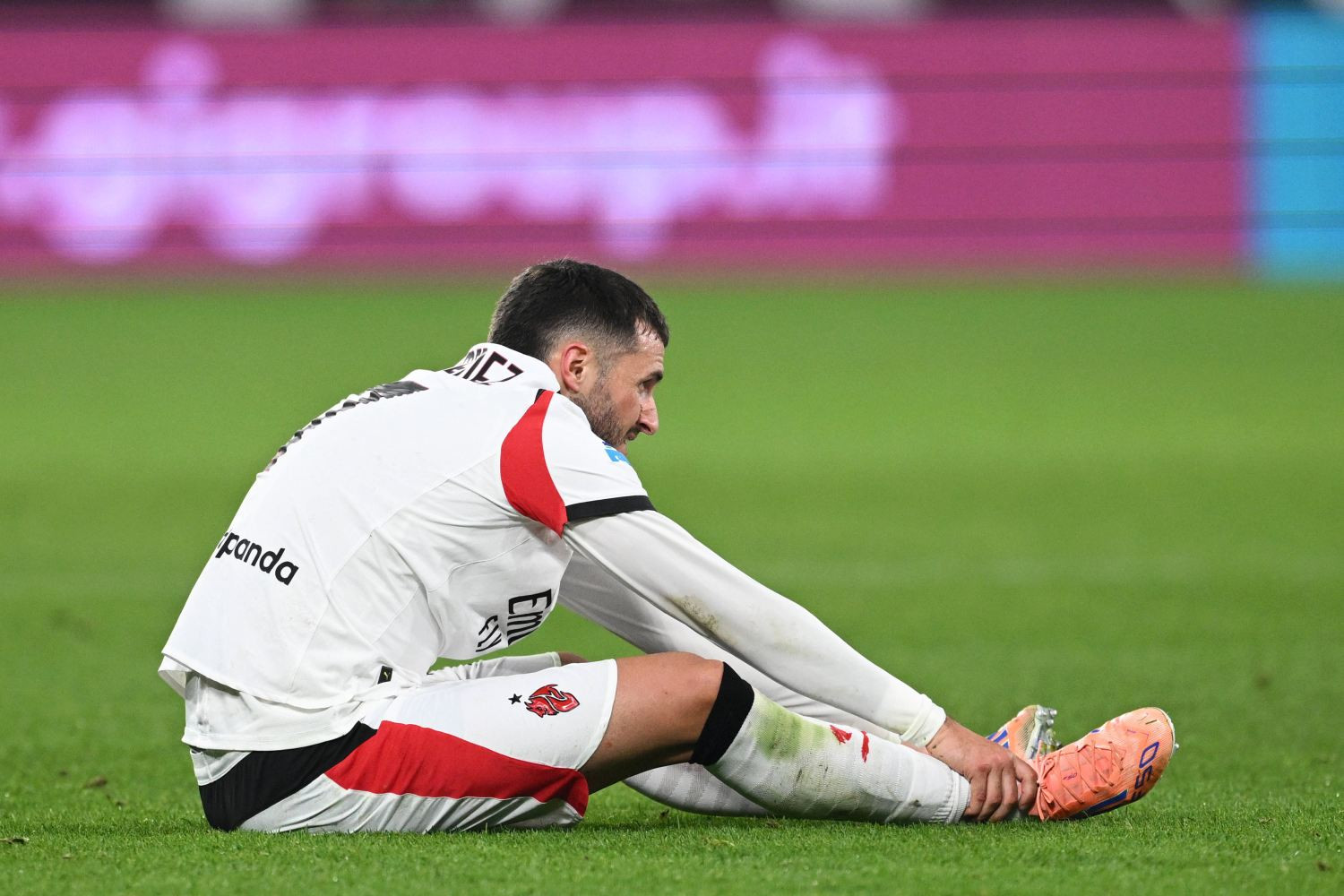 Marzył o Realu Madryt, nie daje rady w Milanie. Napastnik dostał ultimatum