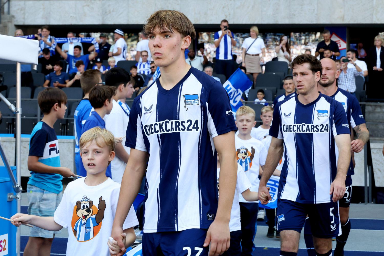 FC Barcelona obserwuje 16-latka z 2. Bundesligi. Oczekują za niego 20 milionów euro