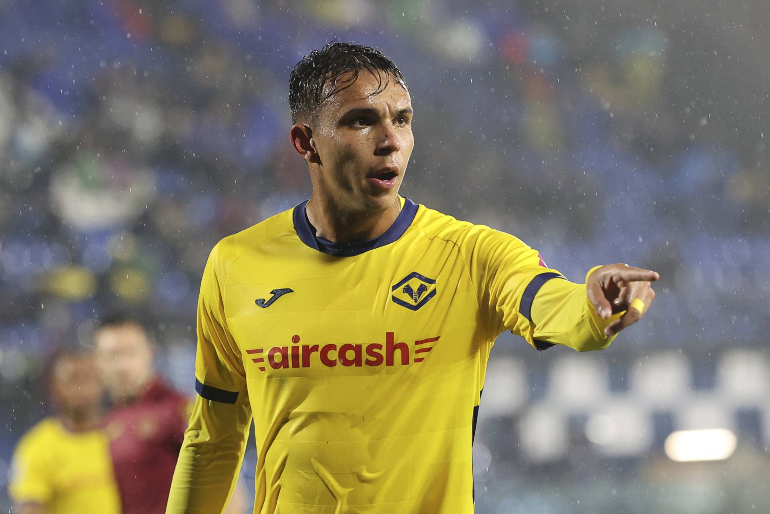 Napastnik Hellasu Verona rozchwytywany. Mistrz kraju ustawia się w kolejce