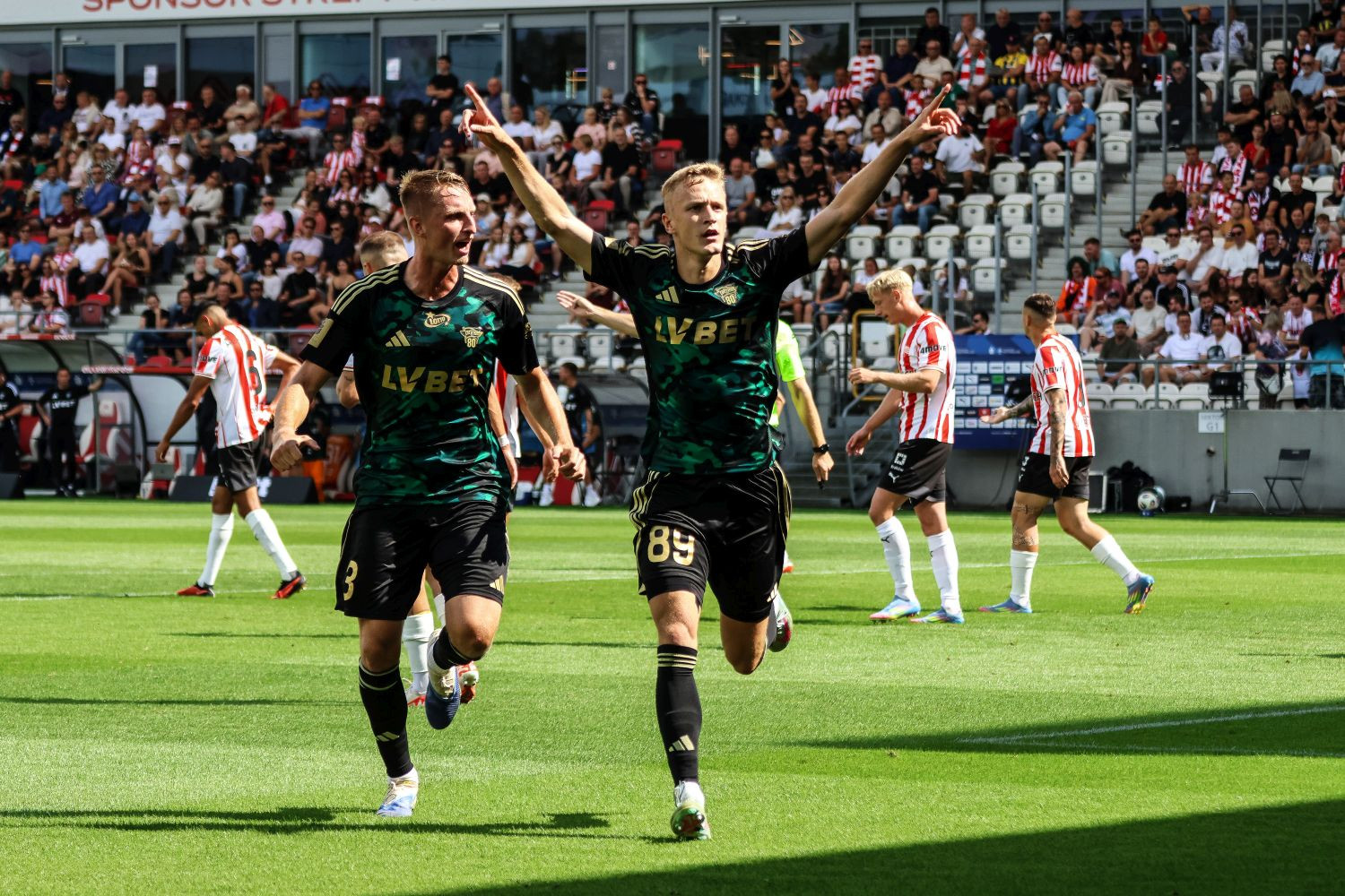 Lech Poznań zainteresował się napastnikiem z Ekstraklasy. „Teraz żadnego polskiego klubu na niego nie stać”