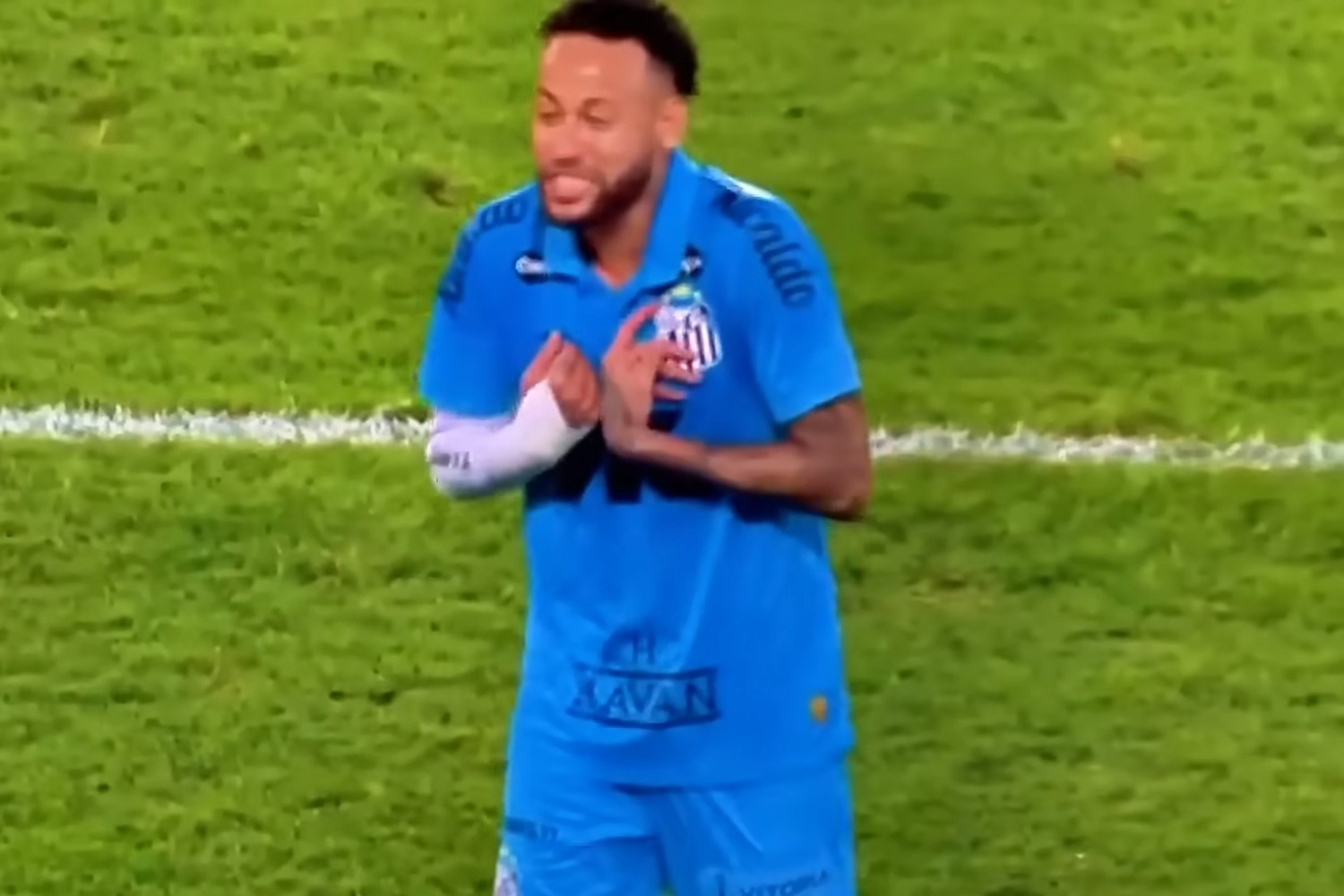 Neymar kroczy przed upadkiem. Spiął się ze swoim trenerem [WIDEO]