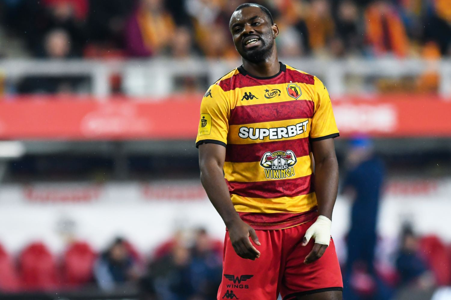 Skontaktowali się z Afimico Pululu. Klarowne stanowisko napastnika w sprawie reprezentacji