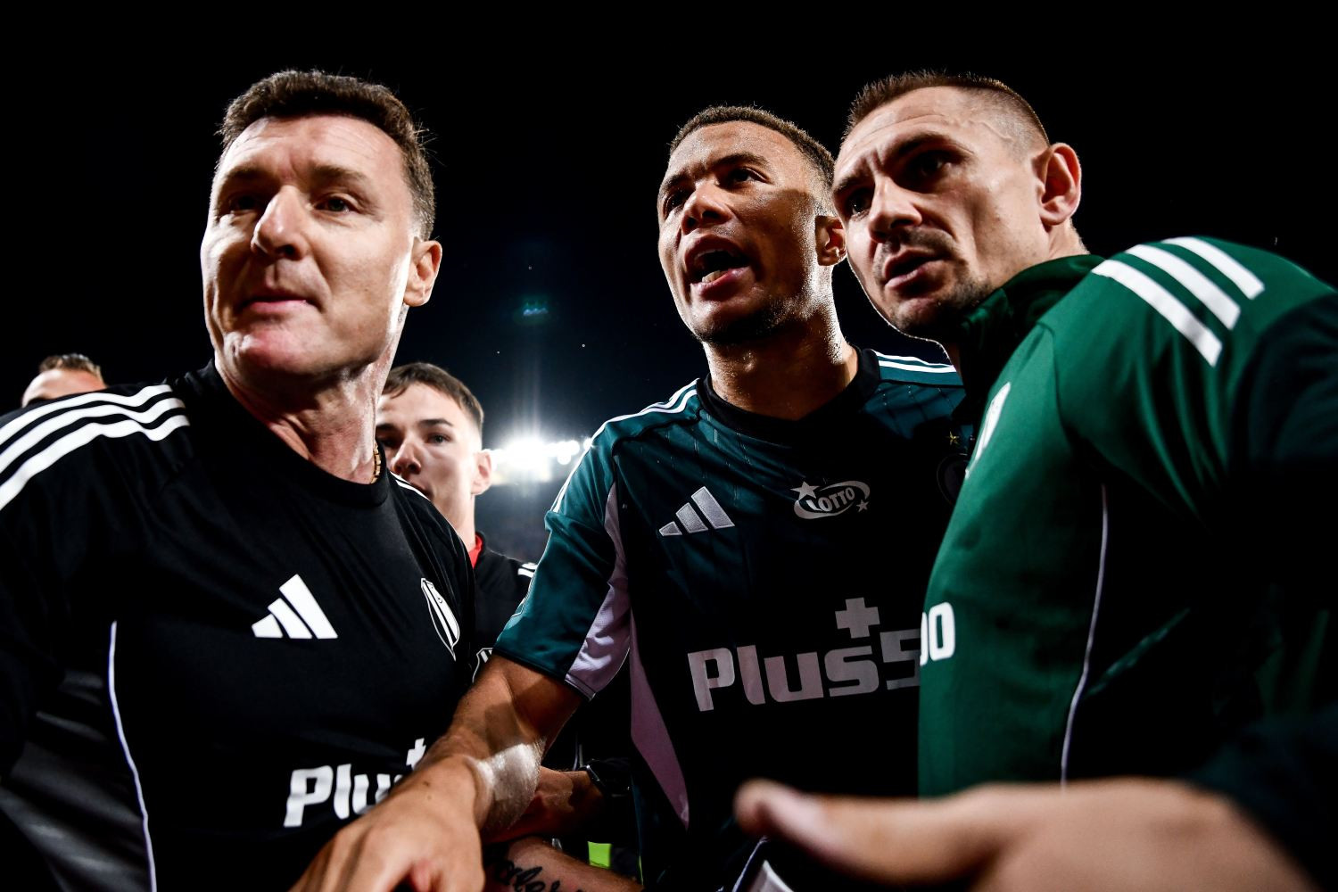 Legia Warszawa blisko sprzedaży ważnego piłkarza! Doszło do rozmów