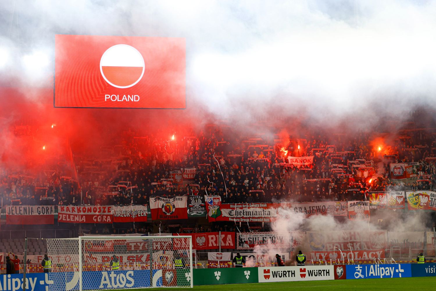 PZPN dotkliwie ukarany! Chodzi o środki pirotechniczne