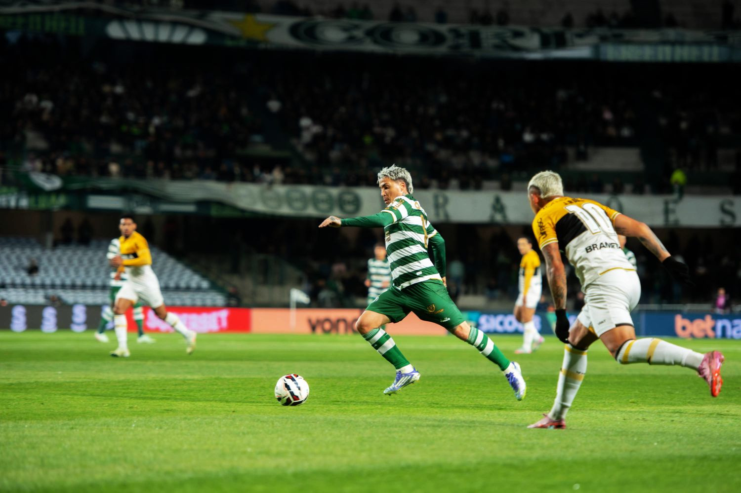 Josué negocjuje z klubem!