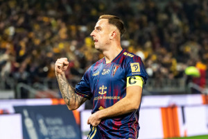 Dwa kluby z Ekstraklasy po Kamila Grosickiego!