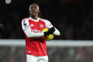 Podwójne zwycięstwo Arsenalu. Mógł grać dla Tottenhamu, został jego katem