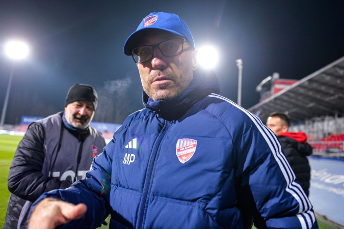 Marek Papszun szokuje na konferencji! Kawa na ławę